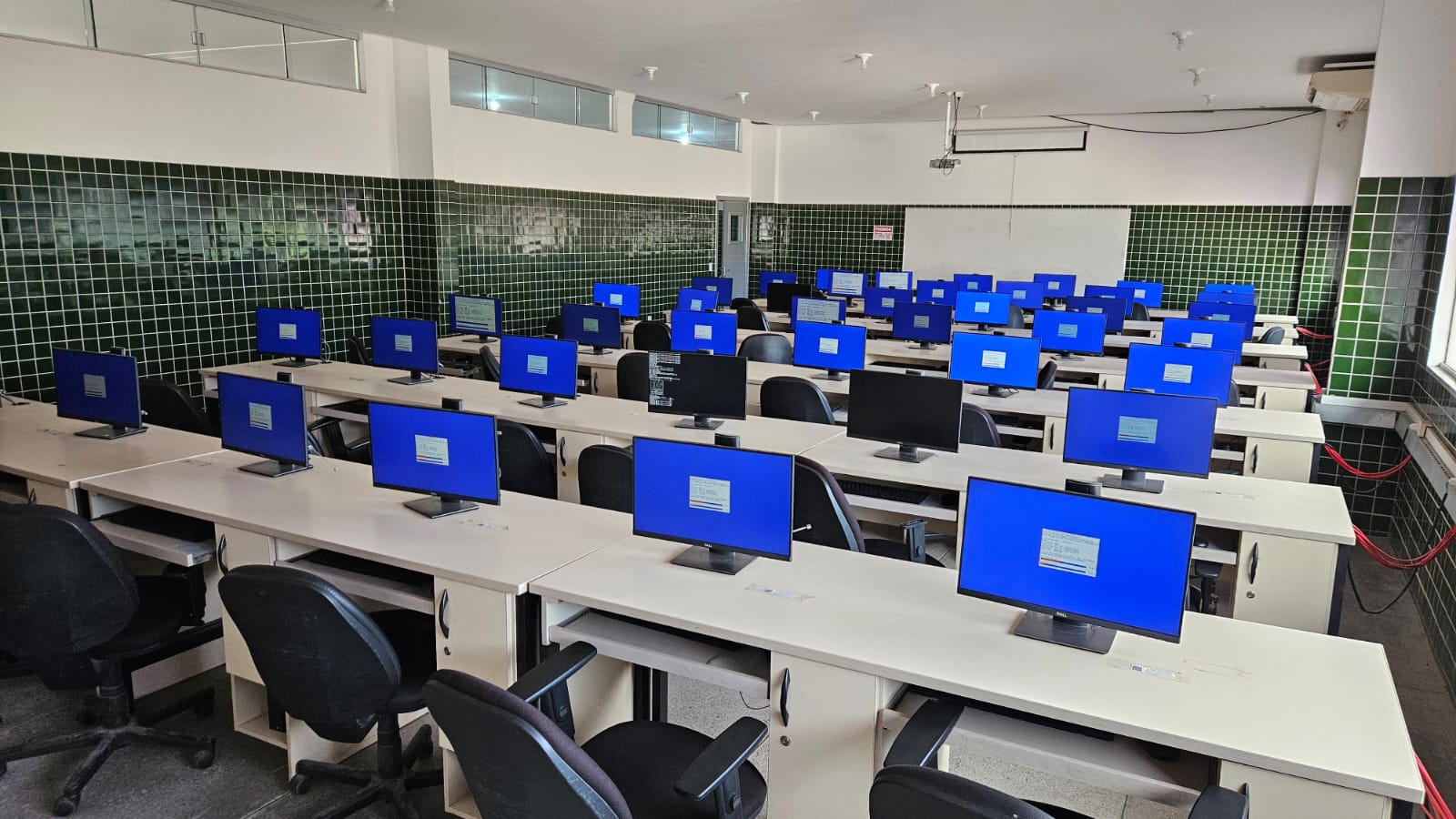 Laboratório de Informática IV